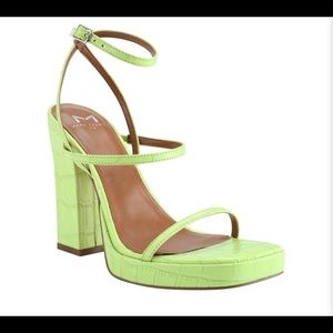 Last chance!! Marc Fisher Katin Platform Heels - Lime Green